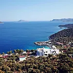 فندق Blue Island Luxury Adults Only 5*